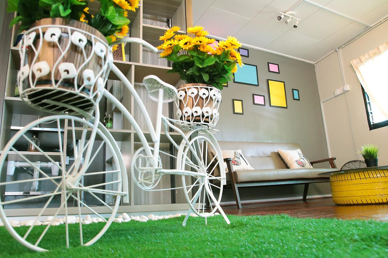 The Bunk By Olive Malacca Exterior foto