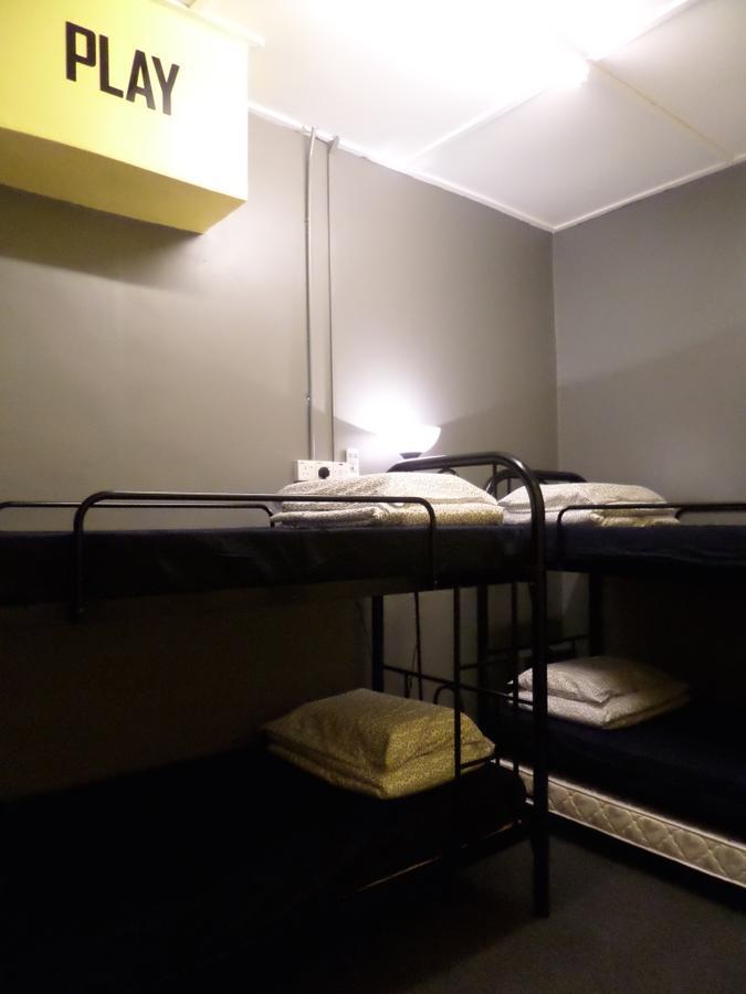 The Bunk By Olive Malacca Quarto foto