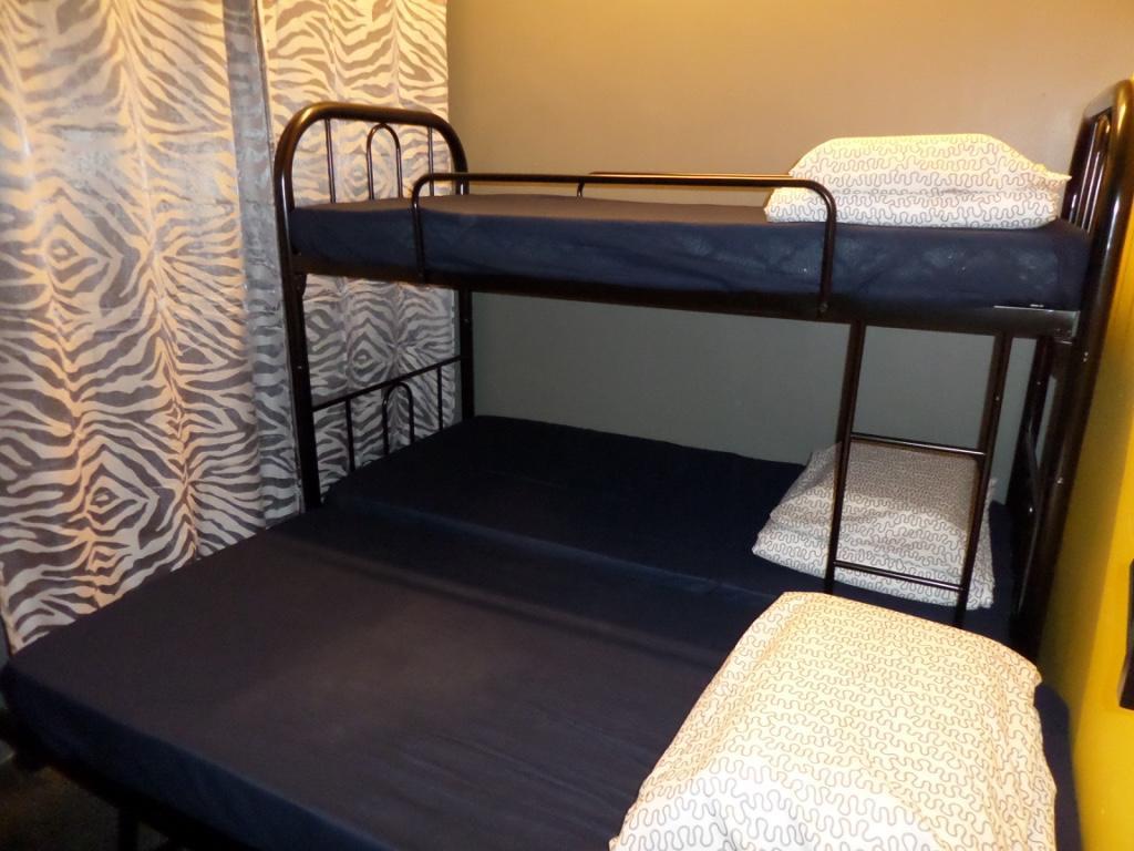 The Bunk By Olive Malacca Quarto foto