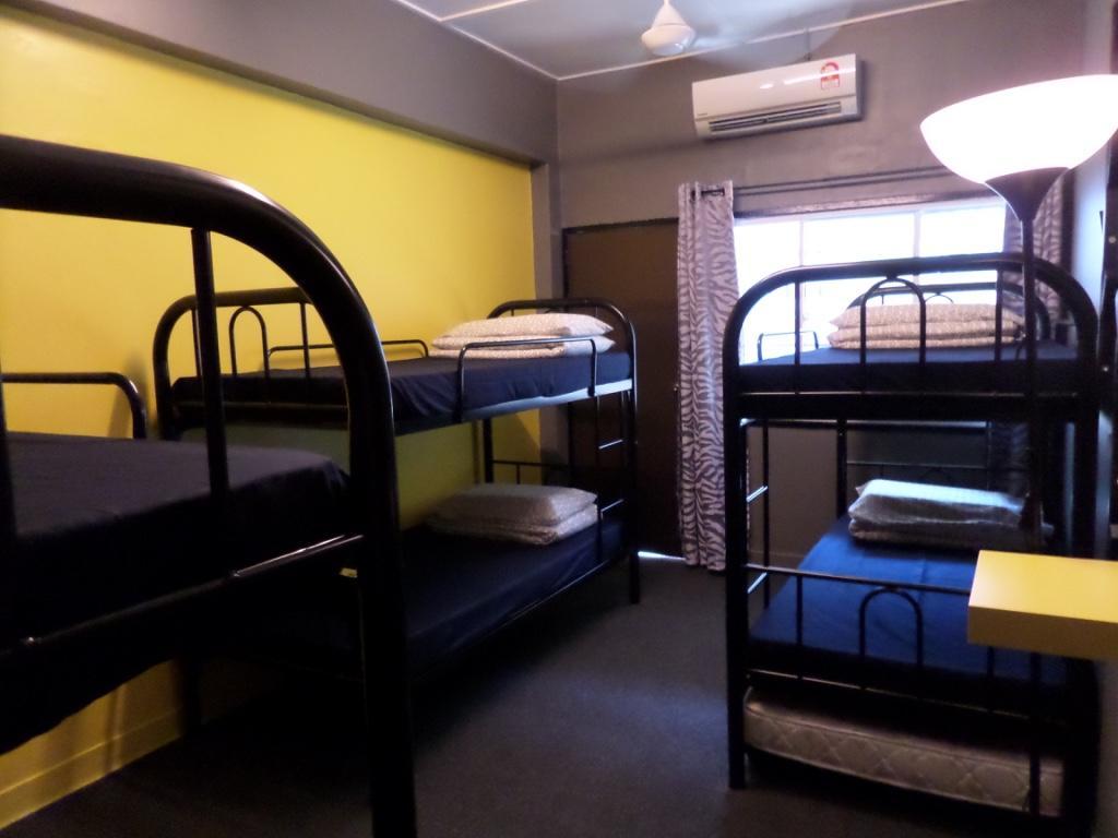 The Bunk By Olive Malacca Quarto foto